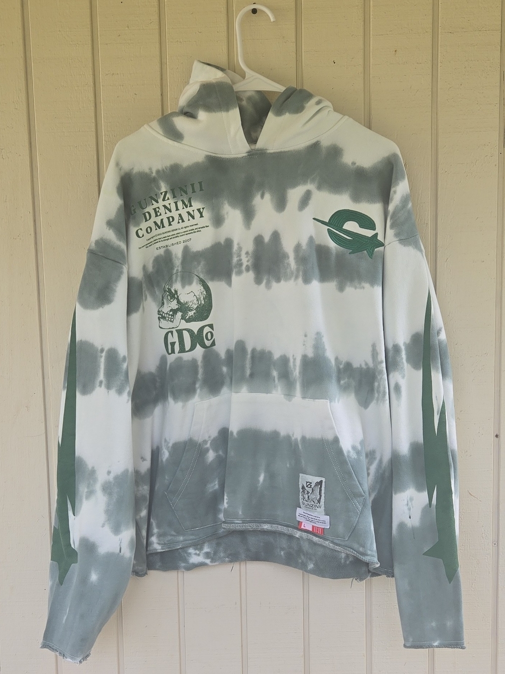 Tie-Dye Graphic Hoodie Sweatshirt in Sage Green - Unbranded